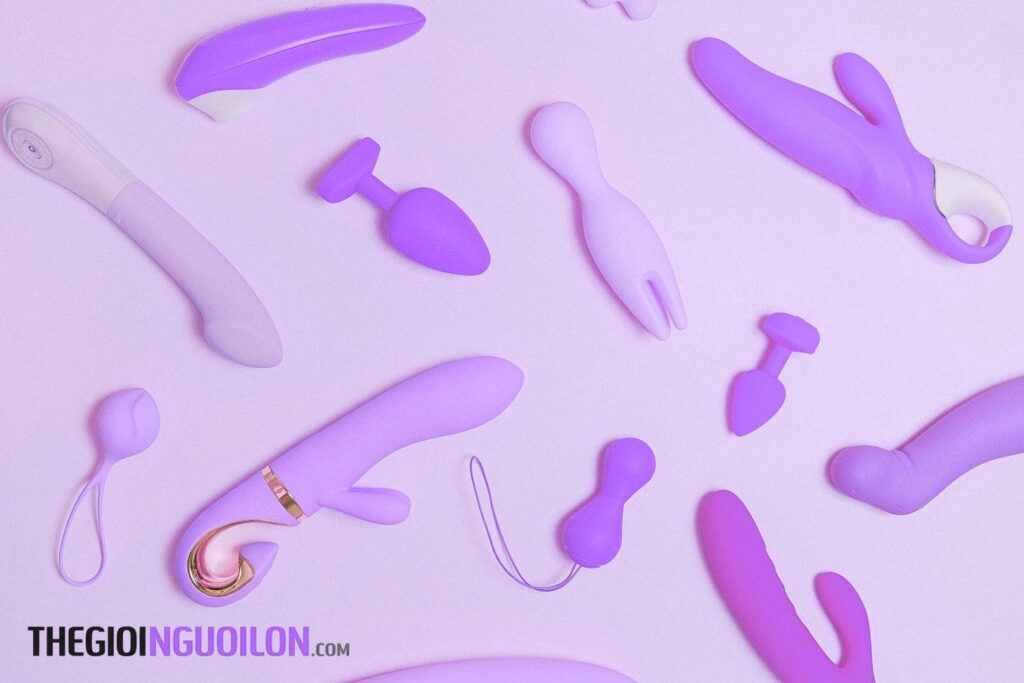 con-gai-co-nen-dung-sextoy-truoc-khi-co-nguoi-yeu-khong -01 thế giới người lớn
